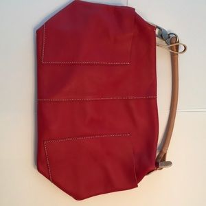 Peter Kent all leather handbag